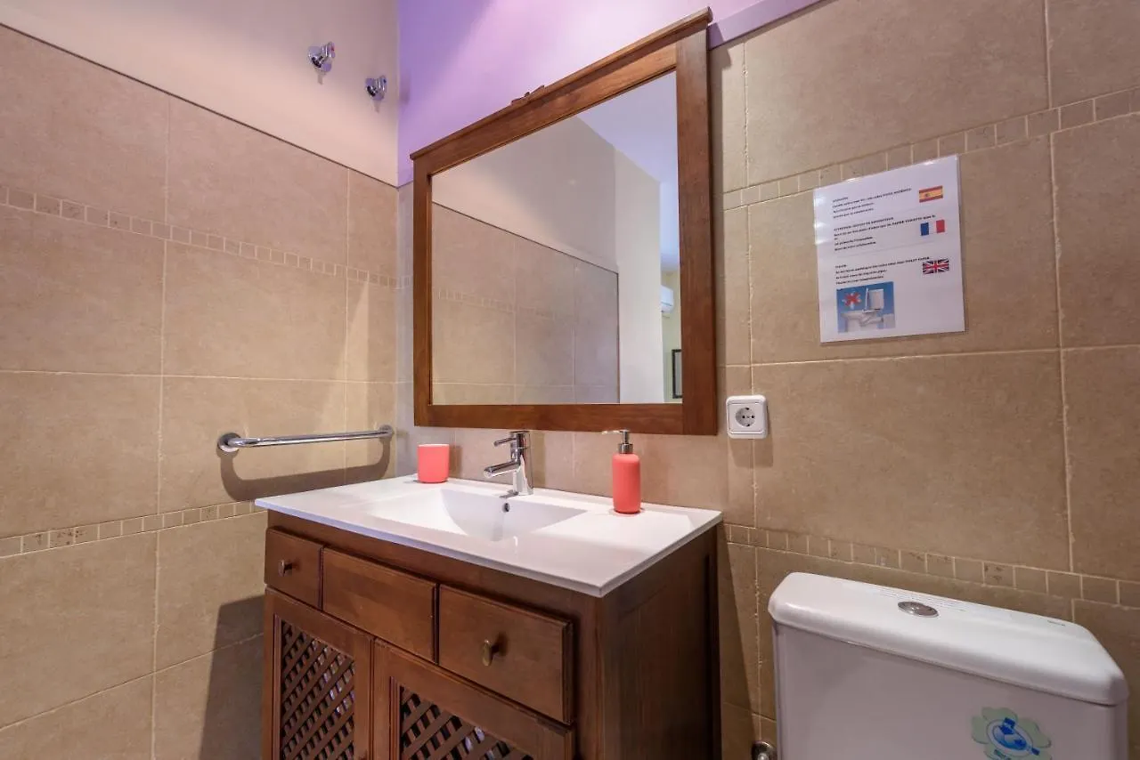 Ramblasrentals Design Renovated Apartment Ac Balcony10M Ramblas - Parking - Wifi Barselona İspanya